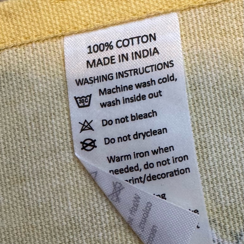 NWT House of Pataudi Floral Table Runner - Picture 4 of 5